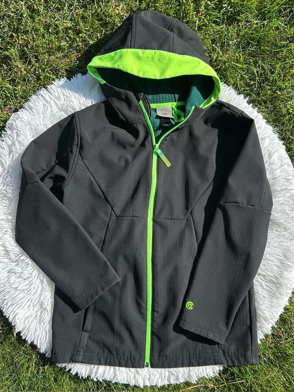 all in motion Target Black Jacket with Bright Green Trim 
Boys Large (12-14)